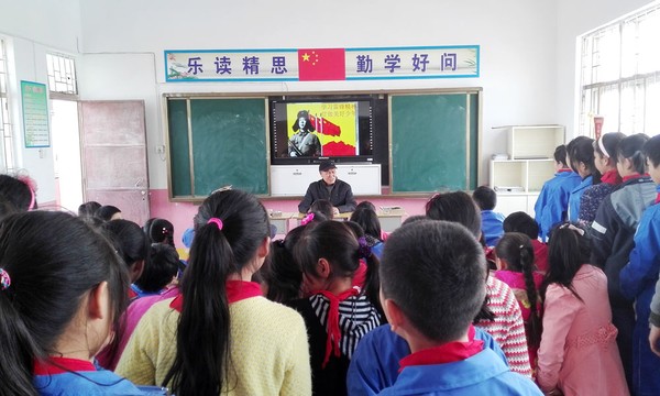 学雷锋.jpg