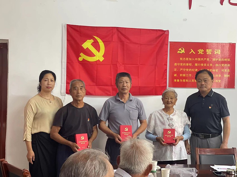6.30二场社区党总支开展庆“七一”系列活动3.jpg